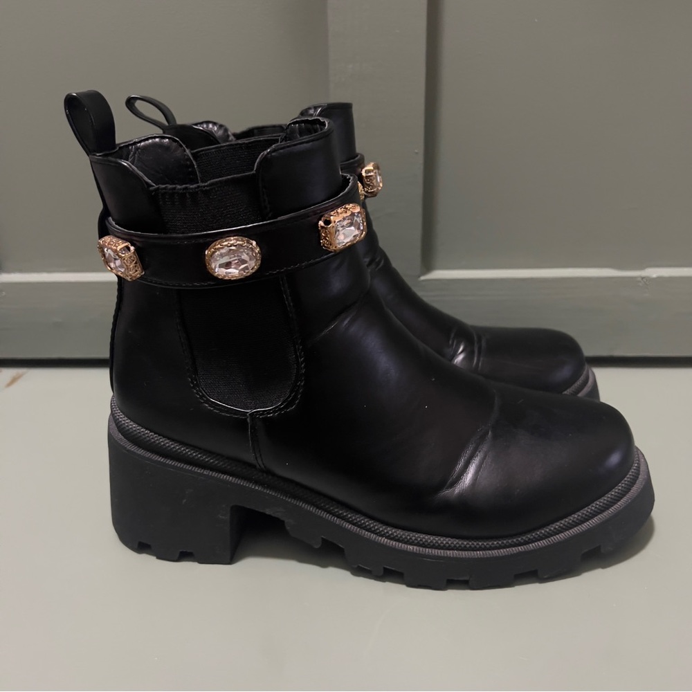 SUGAR Black Chelsea Boots with optional Rhinestone Embellishments size 8 - Picture 3 of 8